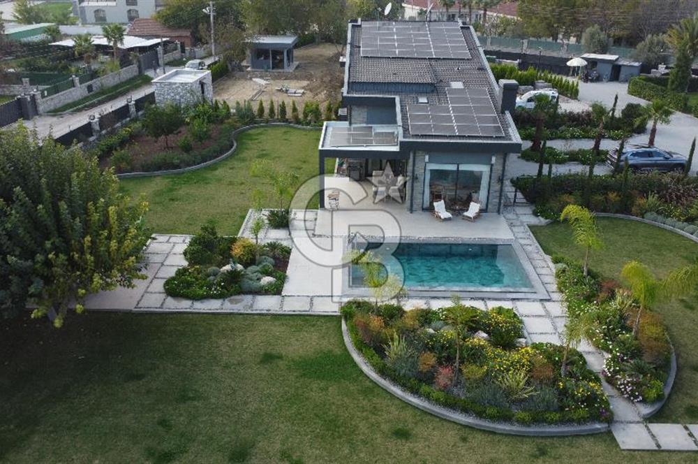 Kuşçular'da 1,7 Dönüm İçerisinde Satılık 5+1 Villa