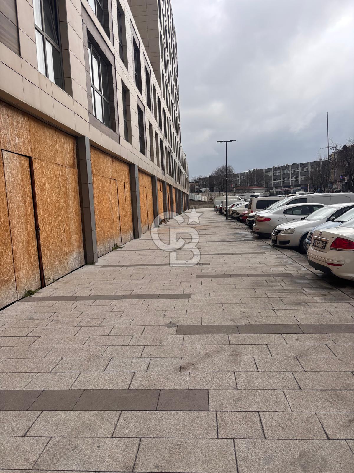 Merkezde Topkapı Suryapıda Fazıl Paşa cad Üzeri Sıfır Dükkan / Mağaza