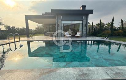 Kuşçular'da 1,7 Dönüm İçerisinde Satılık 5+1 Villa