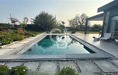 Kuşçular'da 1,7 Dönüm İçerisinde Satılık 5+1 Villa