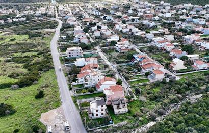 URLA GÜLBAHÇE'DE DENİZE 100m MESAFEDE SATILIK VİLLA ARSASI