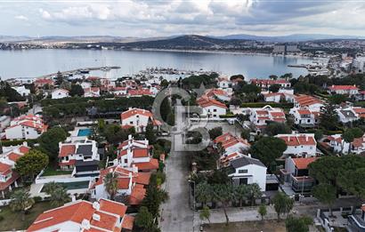 ÇEŞME YILDIZBURNU'NDA SİTE İÇİ HAVUZLU SATILIK FIRSAT 3+1
