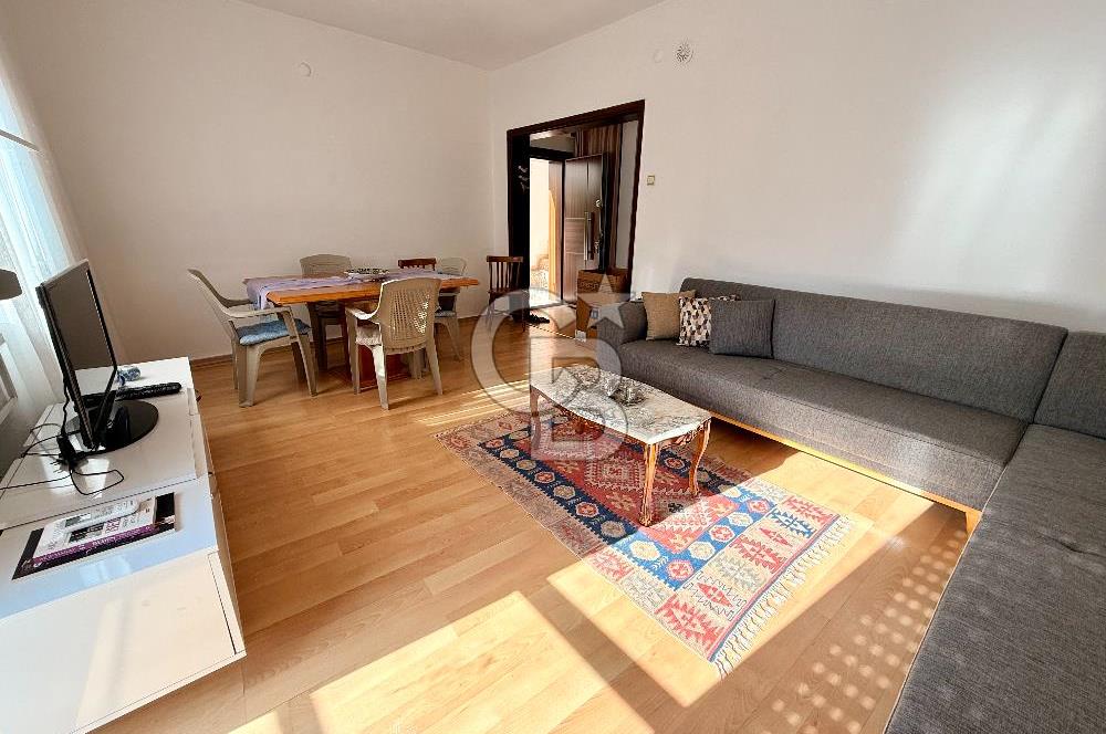 ÇEŞME MERKEZ'DE DENİZE SIFIR EŞYALI KİRALIK 2+1