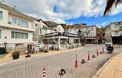 ÇEŞME MERKEZ'DE DENİZE SIFIR EŞYALI KİRALIK 2+1