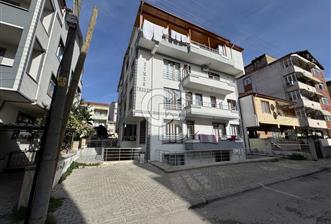 DERİNCE'DE MERKEZİ KONUM SATILIK 4+1 180M² GENİŞ BAHÇELİ DUBLEKS - 1 - 328335