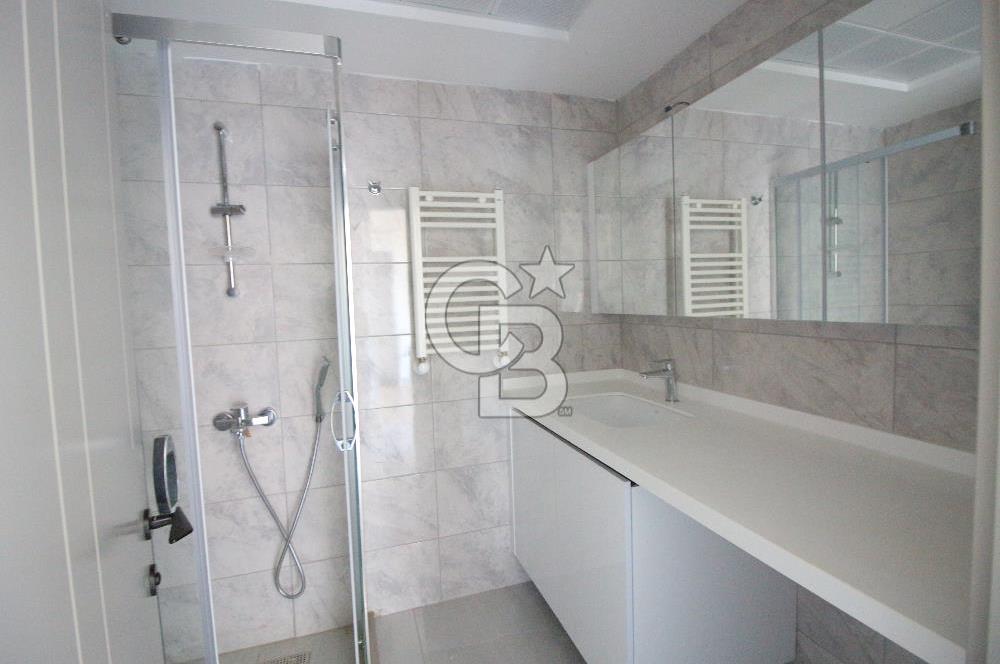 İzka Merkez Yaşam Konak Deniz Manzaralı 1+1 Satılık Daire