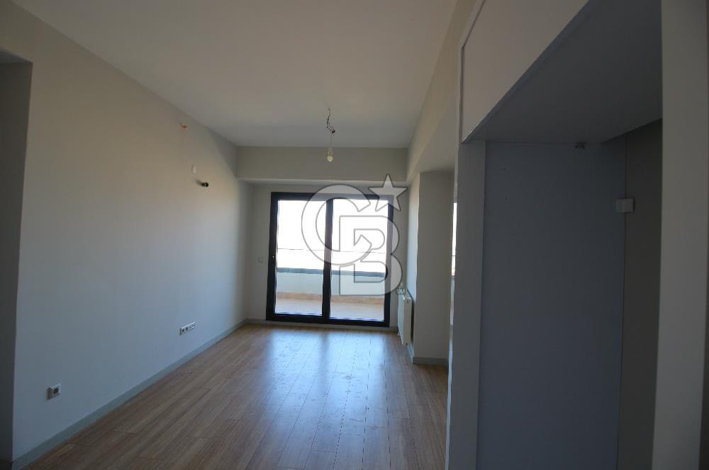 İzka Merkez Yaşam Konak Deniz Manzaralı 1+1 Satılık Daire