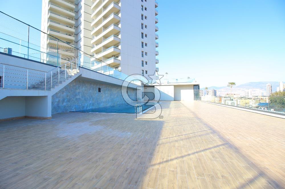 İzka Merkez Yaşam Konak Deniz Manzaralı 1+1 Satılık Daire