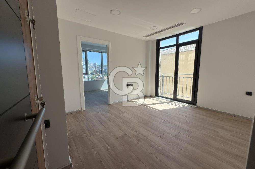 TUZLA TERSANELER BÖLGESİNDE SIFIR BİNADA KİRALIK 1+1 MODERN OFİS