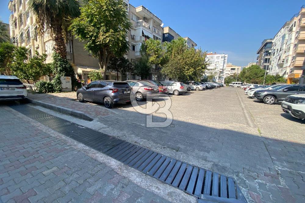 karşıyaka bostanlı gode cengiz parkına yakın geniş satılık daire