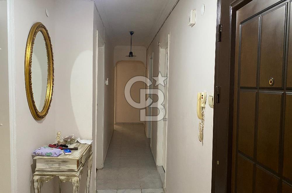 karşıyaka bostanlı gode cengiz parkına yakın geniş satılık daire