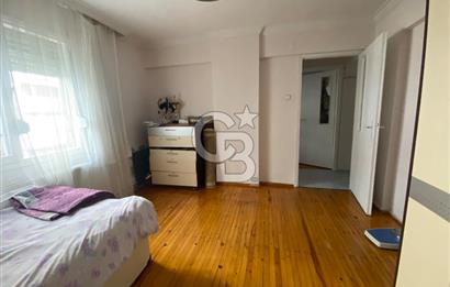 karşıyaka bostanlı gode cengiz parkına yakın geniş satılık daire