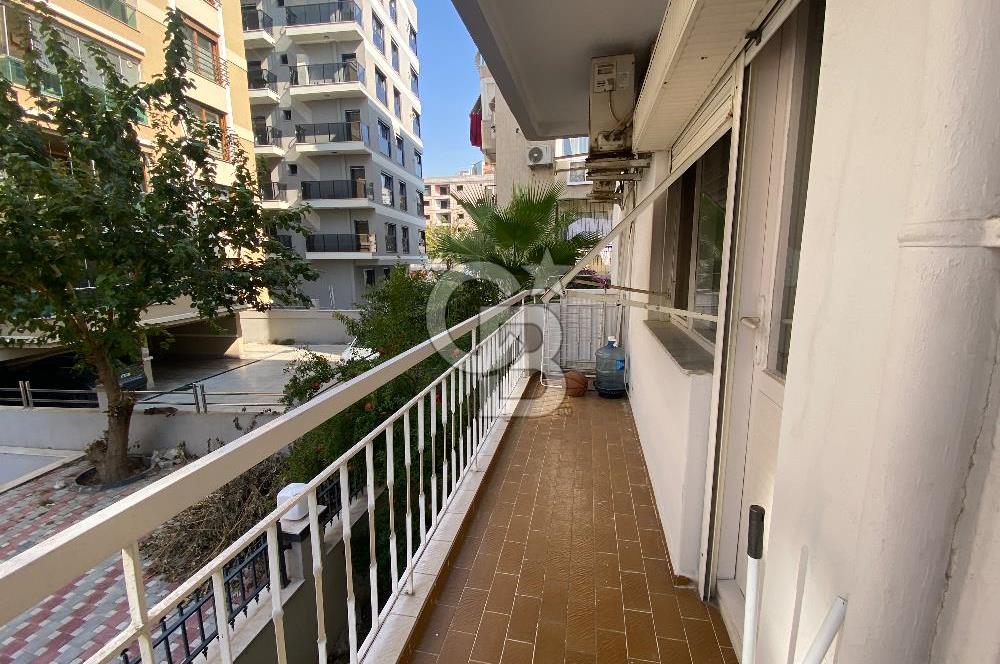 karşıyaka bostanlı gode cengiz parkına yakın geniş satılık daire