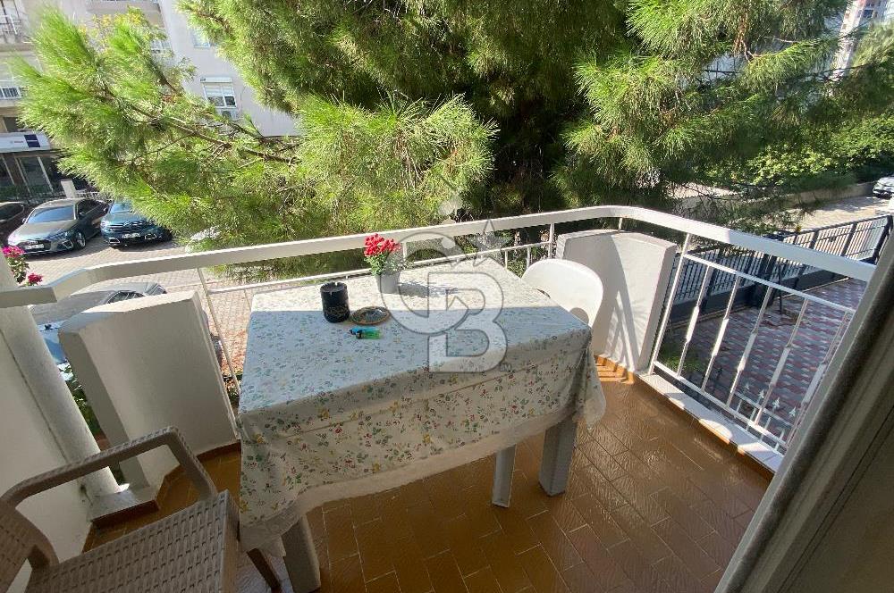 karşıyaka bostanlı gode cengiz parkına yakın geniş satılık daire