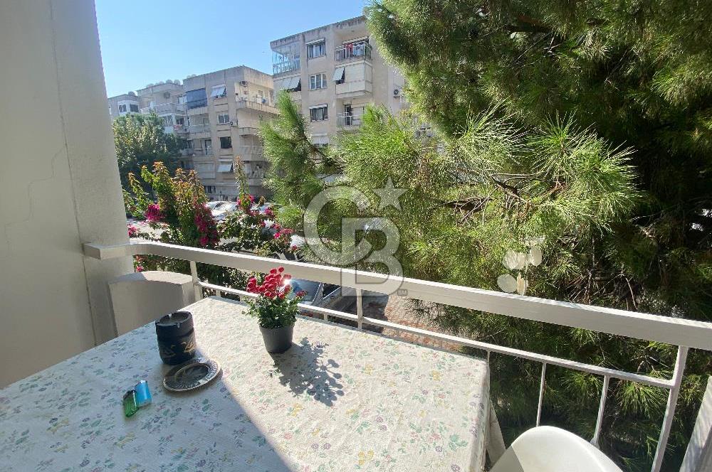 karşıyaka bostanlı gode cengiz parkına yakın geniş satılık daire