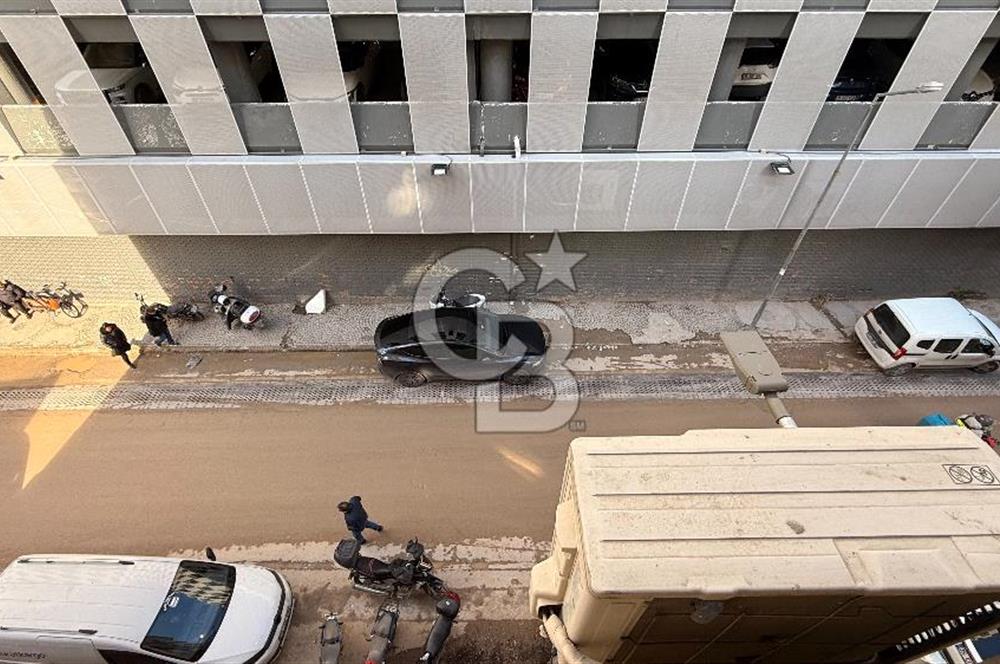 ALSANCAK LİMAN YAKINI SATILIK 1+0 OFİS 