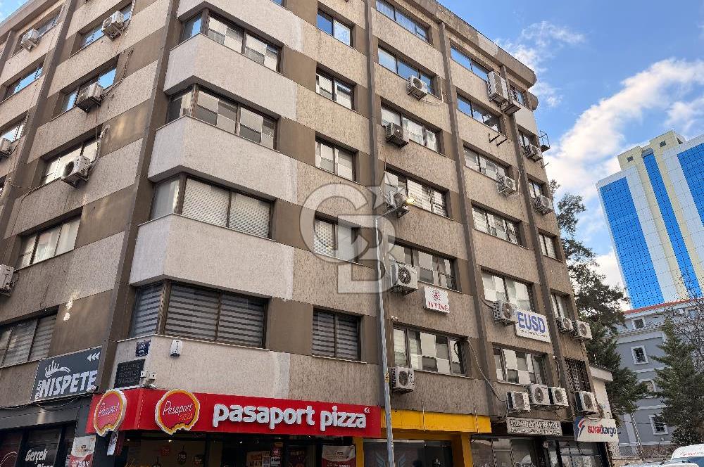 ALSANCAK LİMAN YAKINI SATILIK 1+0 OFİS 