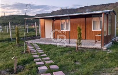 ÇALTILIDEREDE YOLA CEPHE 425m2 İÇERİSİNE KONTEYNER BULUNAN TARLA