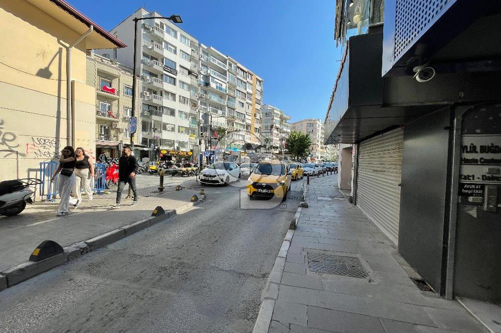ALSANCAK CUMHURİYET BULVARINDA DEVREN KİRALIK TEKEL BAYİ