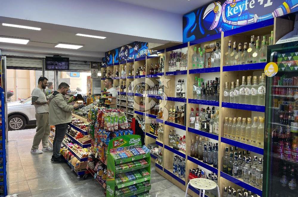 ALSANCAK CUMHURİYET BULVARINDA DEVREN KİRALIK TEKEL BAYİ