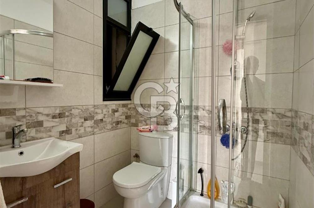 Küçük Kaymaklı'da Satılık Türk Koçanlı 2+1 Eşyalı Daire !!!