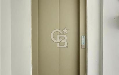 Küçük Kaymaklı'da Satılık Türk Koçanlı 2+1 Eşyalı Daire !!!