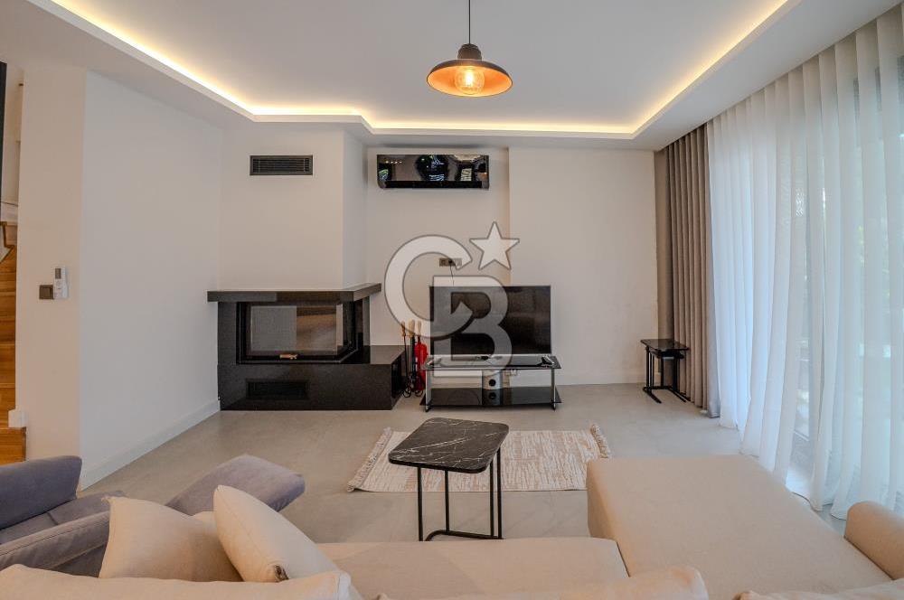Urla Çeşmealtı Lüx 5+1 Villa