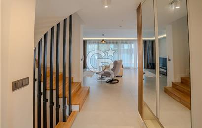 Urla Çeşmealtı Lüx 5+1 Villa
