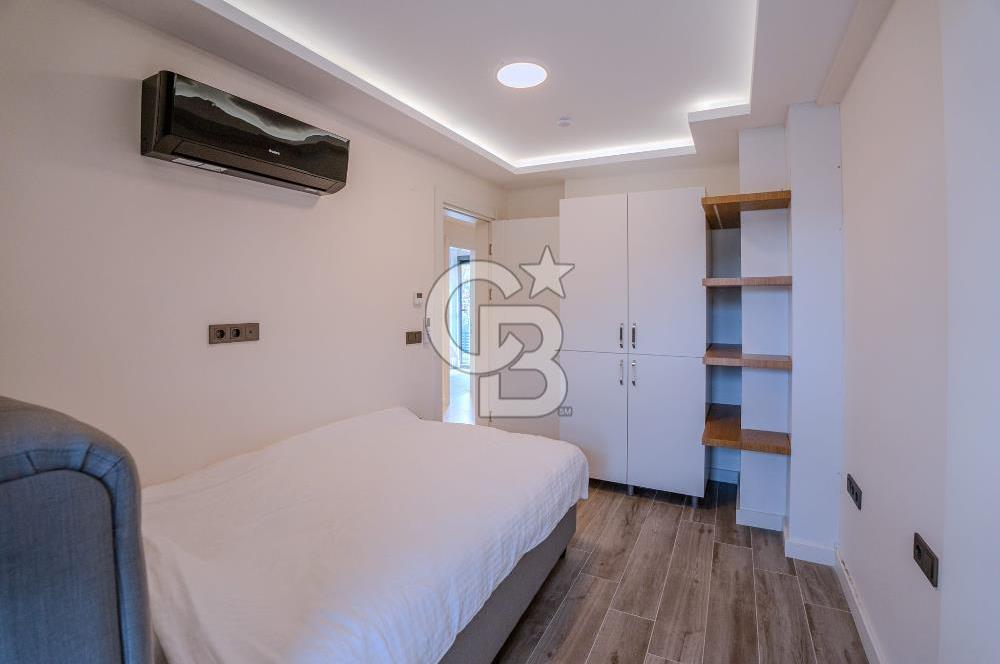 Urla Çeşmealtı Lüx 5+1 Villa