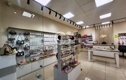 BEŞEVLER METRO İÇİNDE DEVREN KİRALIK DÜKKÂN – 40 m²