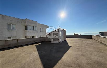 Bornova’da Satılık Altı Dükkan Üstü Daire Olan İki Katlı Bina