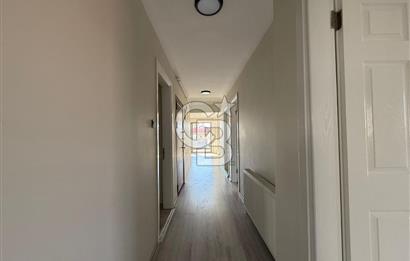 Bornova’da Satılık Altı Dükkan Üstü Daire Olan İki Katlı Bina