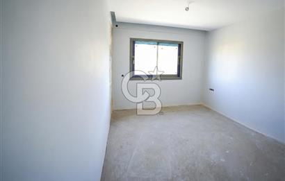 FOÇA KOZBEYLİ'DE 5+1 TRİPLEX LOFT HAVUZLU SATILIK MÜSTAKİL VİLLA