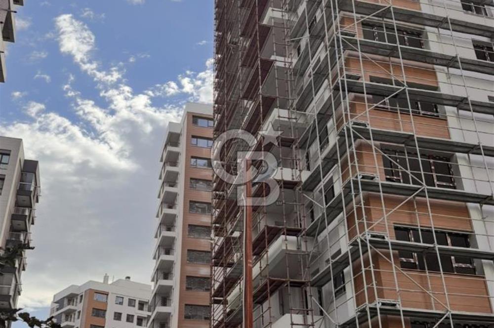 WEST KORDELİONDA HAVUZ CEPHELİ 2+1  DAİRE 