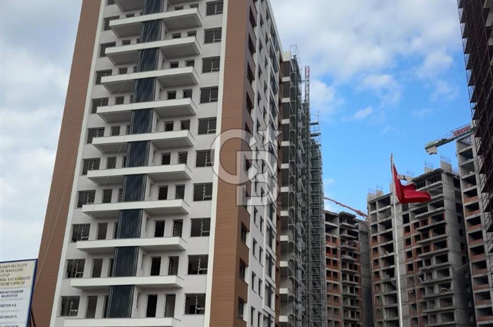 WEST KORDELİONDA HAVUZ CEPHELİ 2+1  DAİRE 
