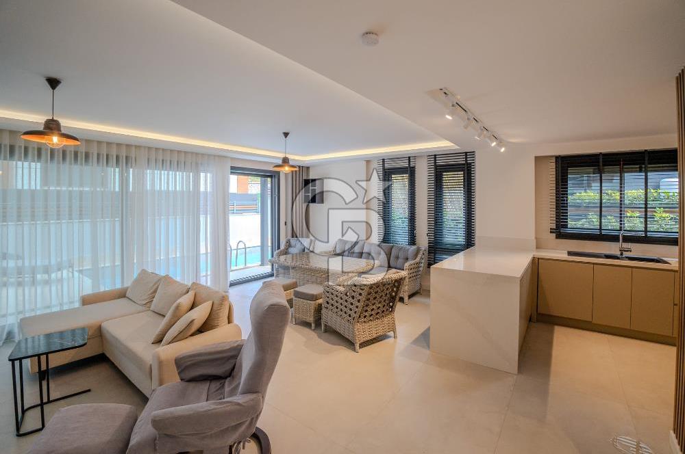 Urla Çeşmealtı Lüx 5+1 Villa