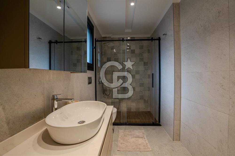 Urla Çeşmealtı Lüx 5+1 Villa