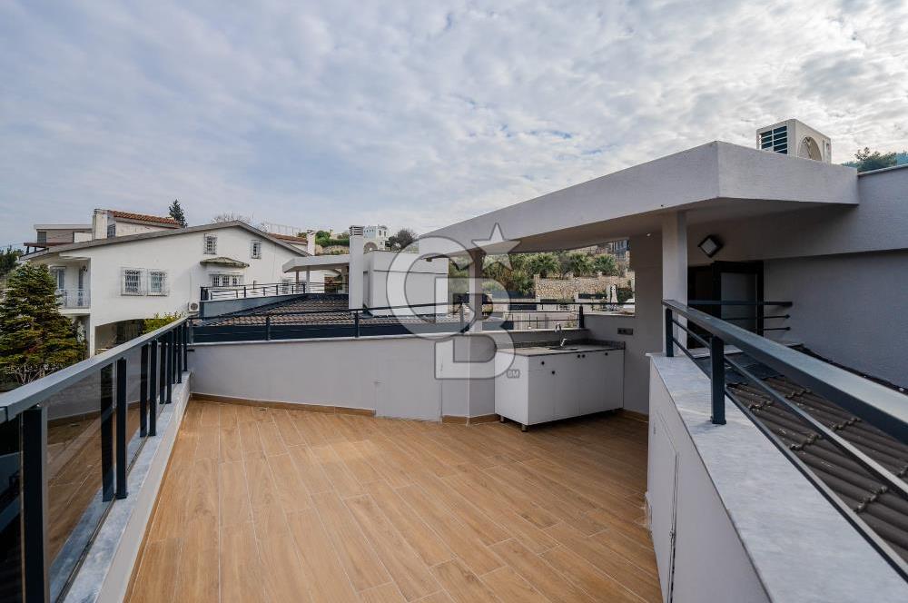 Urla Çeşmealtı Lüx 5+1 Villa