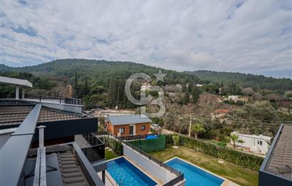 Urla Çeşmealtı Lüx 5+1 Villa