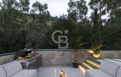 FOÇA KOZBEYLİ'DE 5+1 TRİPLEX LOFT HAVUZLU SATILIK MÜSTAKİL VİLLA