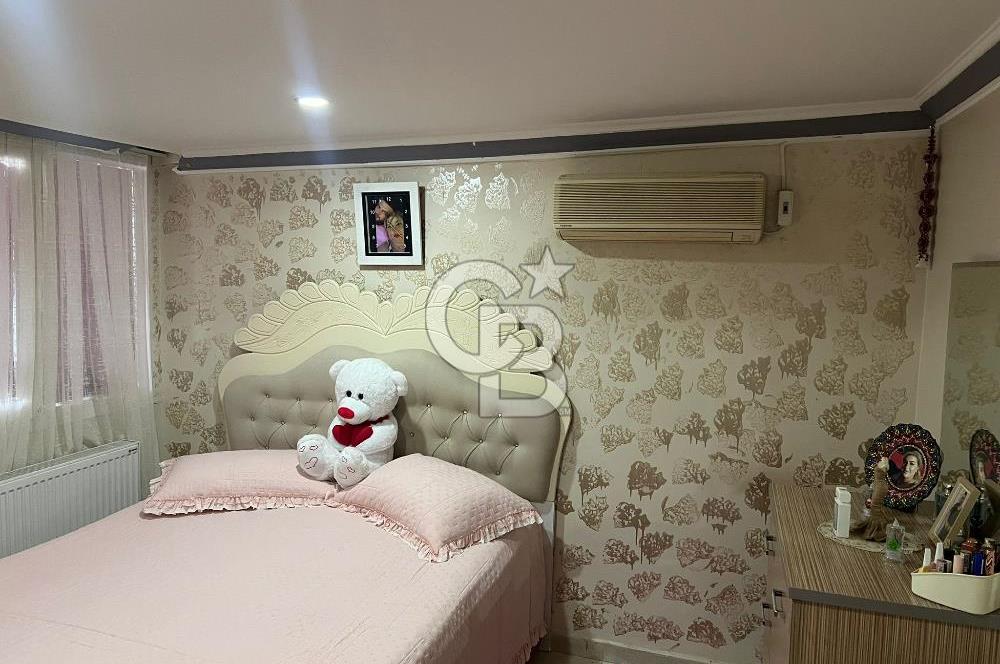 Aliağa Merkez'de Deniz Manzaralı 5+1 Satılık Dubleks Daire 