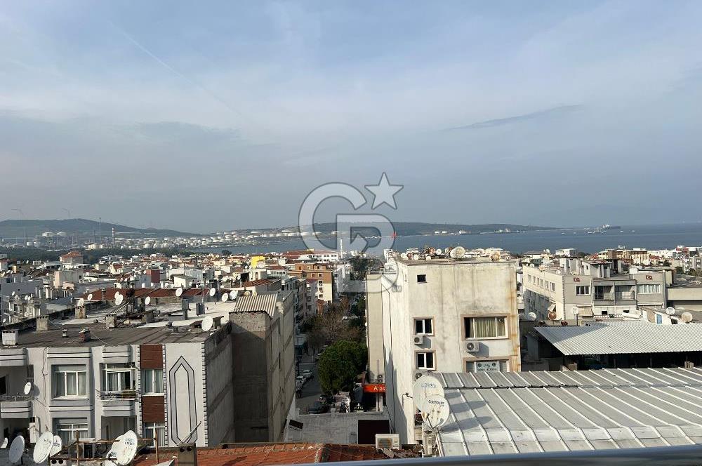 Aliağa Merkez'de Deniz Manzaralı 5+1 Satılık Dubleks Daire 