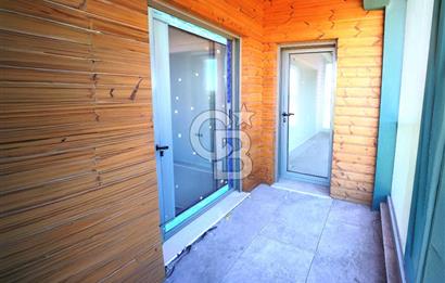 FOÇA KOZBEYLİ'DE 5+1 TRİPLEX LOFT HAVUZLU SATILIK MÜSTAKİL VİLLA