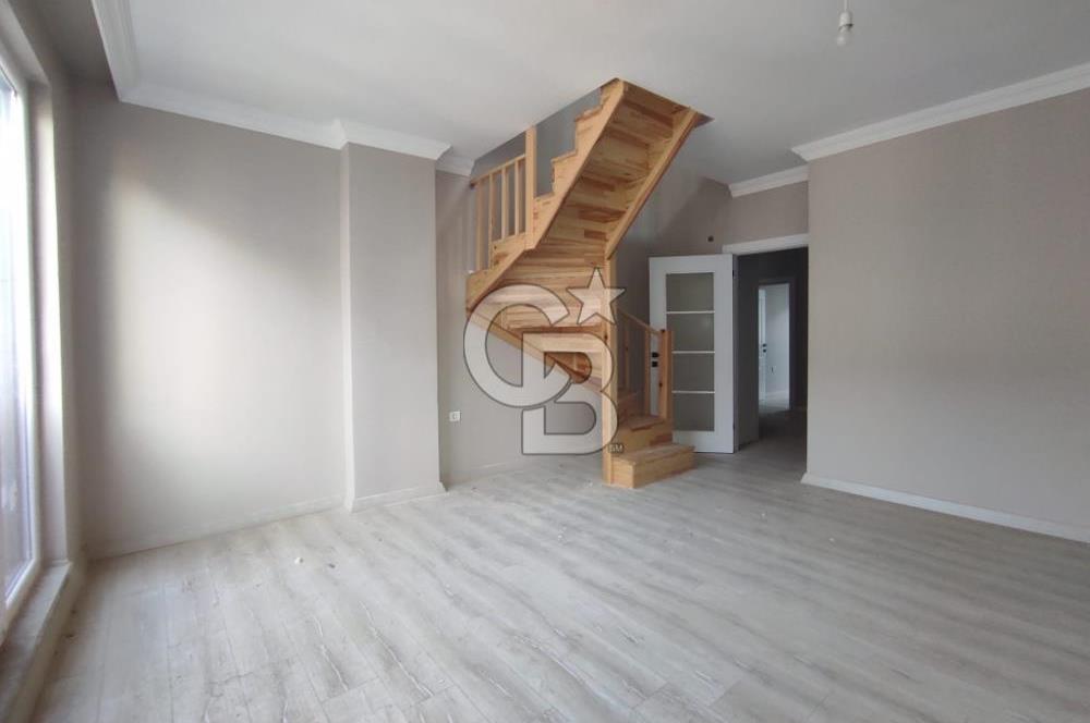 DEMOKRASİ CADDESİ METROYA YAKIN ASANSÖRLÜ 3+1 ÜST DUBLEKS