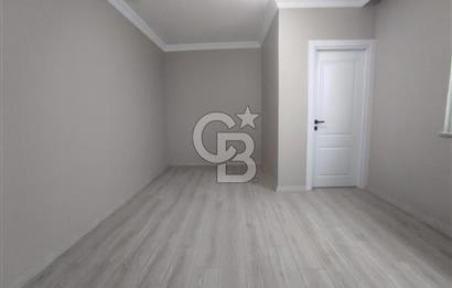 DEMOKRASİ CADDESİ METROYA YAKIN ASANSÖRLÜ 3+1 ÜST DUBLEKS