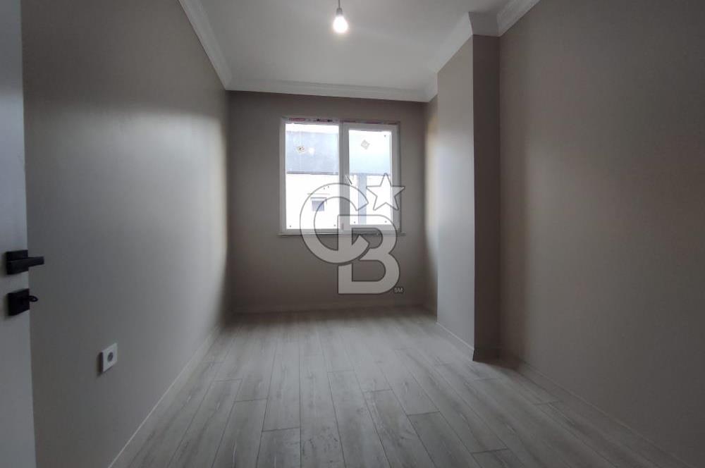 DEMOKRASİ CADDESİ METROYA YAKIN ASANSÖRLÜ 3+1 ÜST DUBLEKS