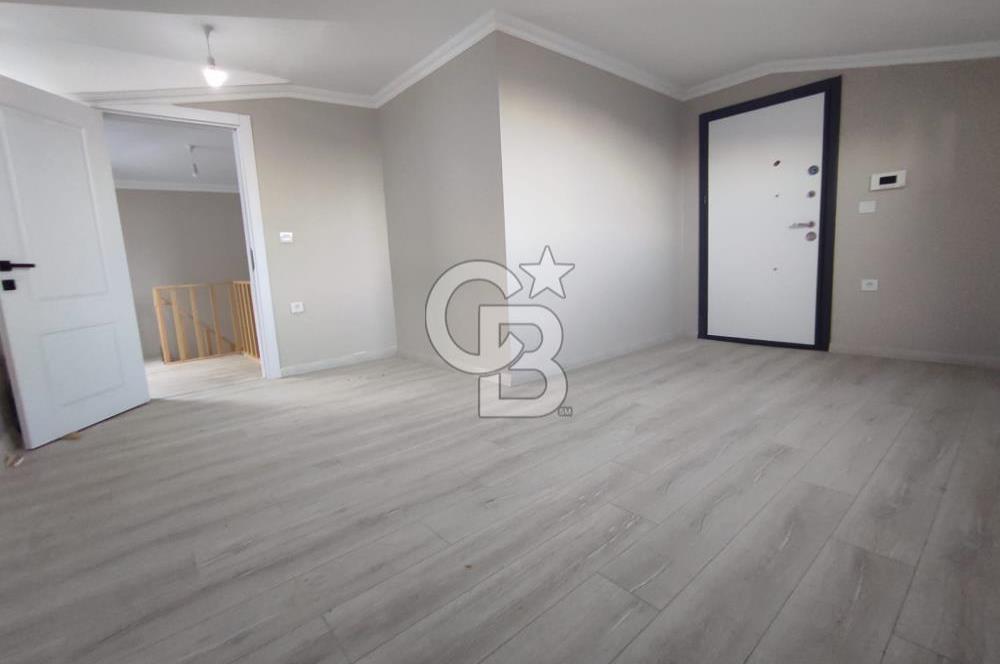 DEMOKRASİ CADDESİ METROYA YAKIN ASANSÖRLÜ 3+1 ÜST DUBLEKS