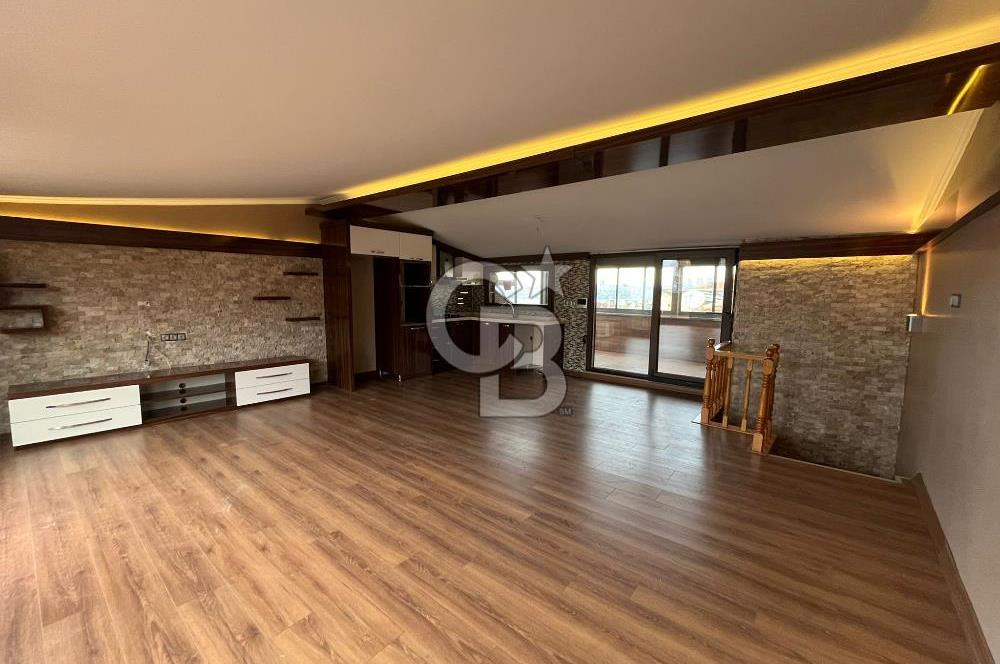Üsküdar Salacak'ta 3+1 Deniz Manzaralı Teraslı Dubleks Kiralık Daire 