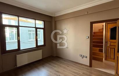 Üsküdar Salacak'ta 3+1 Deniz Manzaralı Teraslı Dubleks Kiralık Daire 