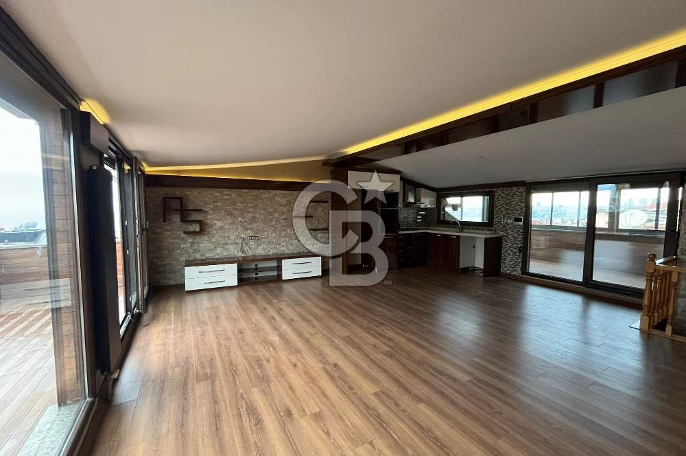 Üsküdar Salacak'ta 3+1 Deniz Manzaralı Teraslı Dubleks Kiralık Daire 